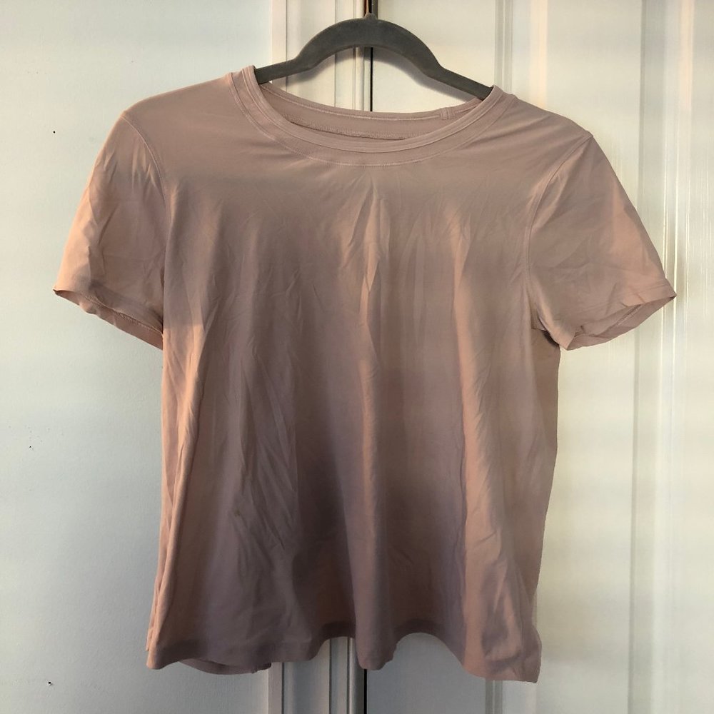 Lululemon Pink top with open scope back
